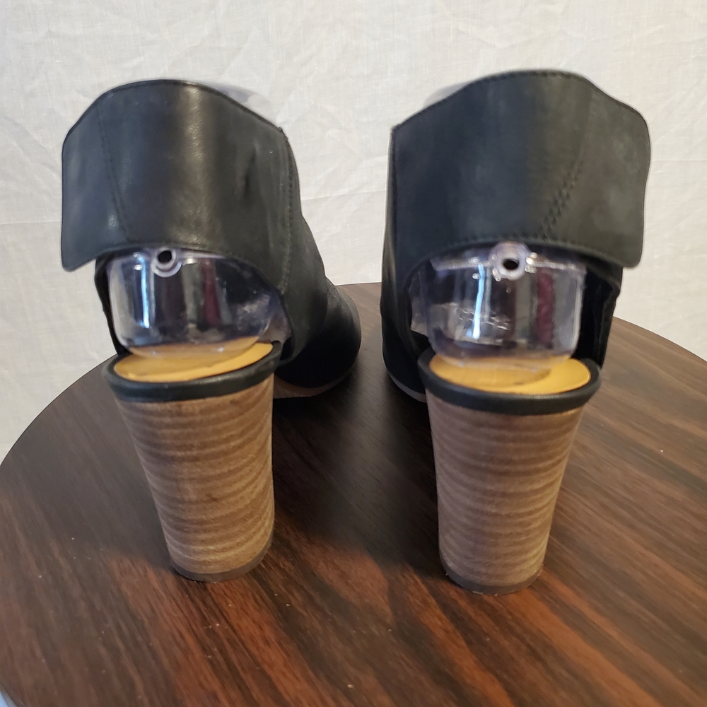 Nine West Black Peep-Toe Ankle Boots - Size 7.5 - Picture 3 of 10